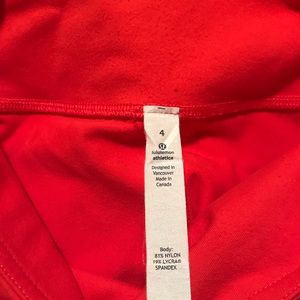 Lululemon red wunderunder low rise 3/4 length
